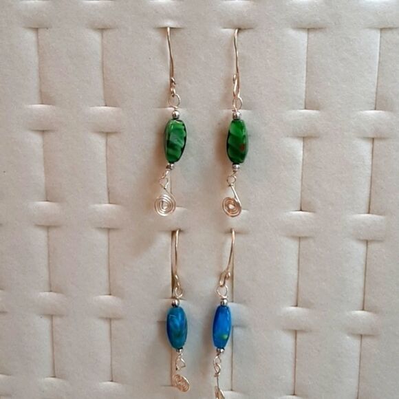 HANDCRAFTED 2 Blue Green Beaded Silver Earring… - Picture 2 of 6